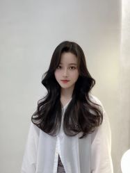 -MODEL'S HAIR