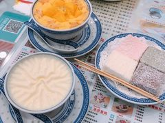 杨枝甘露-广信牛奶甜品世家(台东店)
