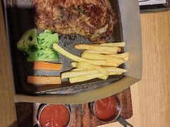 -菲滋意式餐厅(临平万达店)