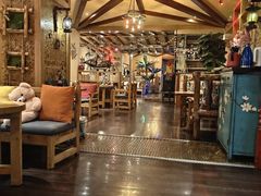 -月亮眼花园餐厅书吧酒吧