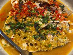 剁椒鱼头-老湘亲·品鉴湘菜(蔡塘爱琴海店)