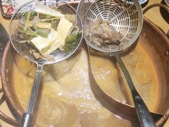 -洱火云南酸菜牛肉火锅(石景山当代商城店)