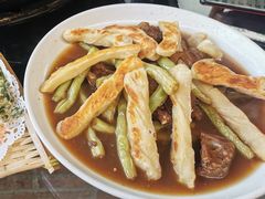 排骨豆角焖卷子-姥家大锅台水库渔家
