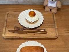 -VERIE BAKEHOUSE