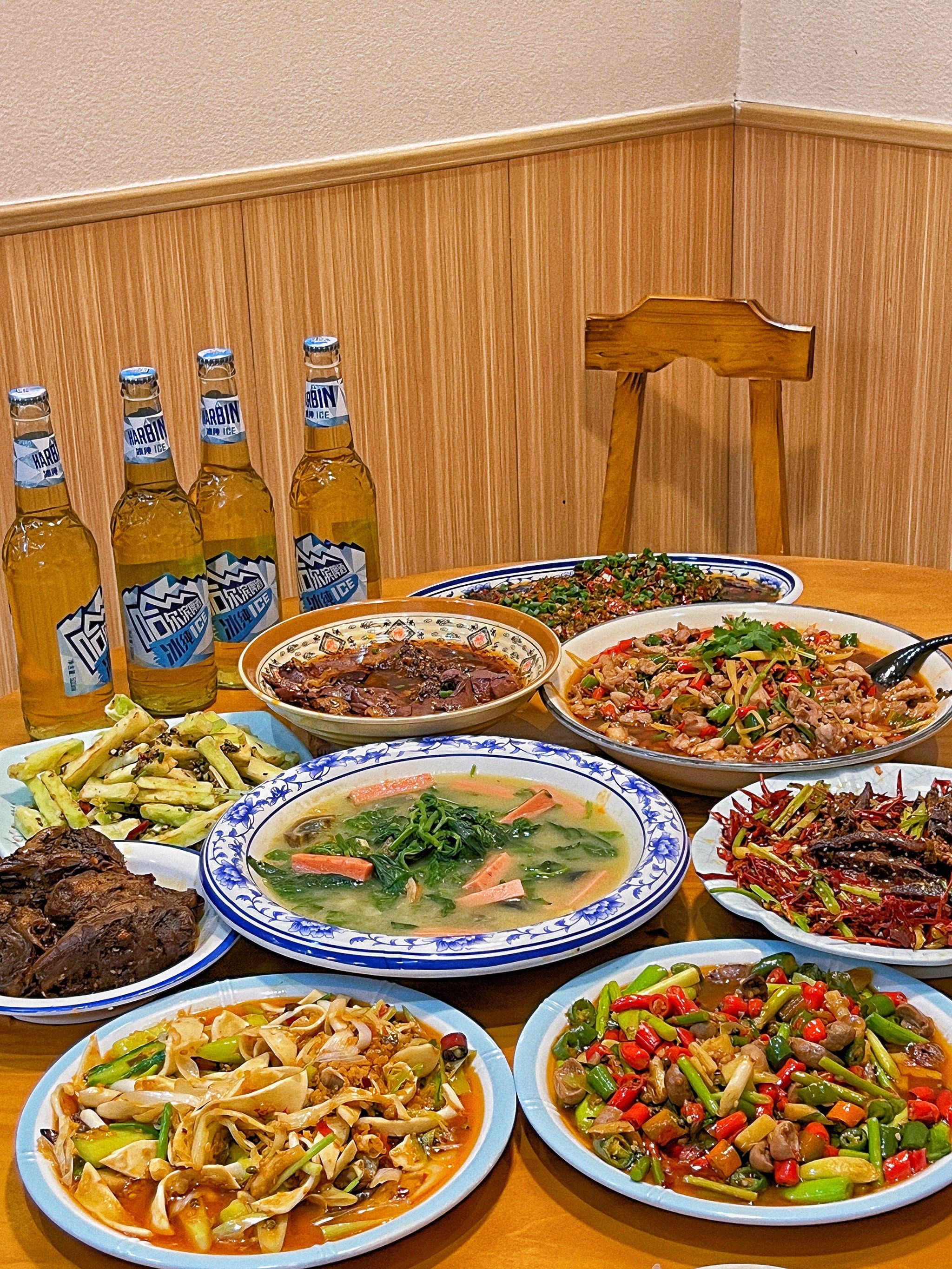 幺千滋兔(南湖店)
93丁字桥南路558号(保利中央广场美食一条街)