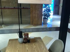 餐具摆设-老九圆山西面馆(CBD店)