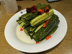 酸辣瓜条-河沿肉饼Beijing Pie(锡拉胡同店)