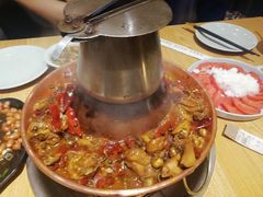 -超越炭火牛蛙火锅鸡(河东店)