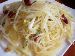 酸辣土豆丝-千椒百味•自贡盐帮川菜
