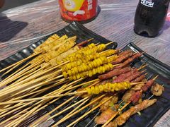 -老街烧烤大排档·地道湖北菜·龙虾馆(汉口火车站店)