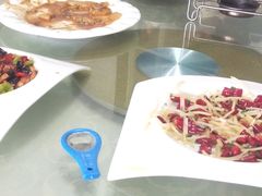 -雪乡人家东北菜·铁锅炖一切(高斯路店)