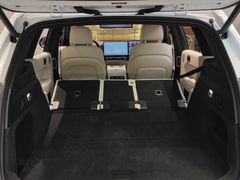 -理想汽车(世纪汇店)