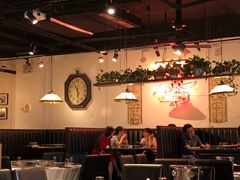 大堂-日进一片海.生腌海鲜火锅.宵夜烧烤(三里屯总店)
