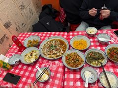-荆九爷爆炒桥头三嫩(云南北路店)