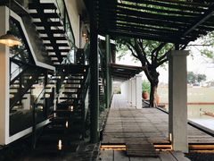 -喜洲吧·江畔老船厂·庭院餐厅(喜临院店)