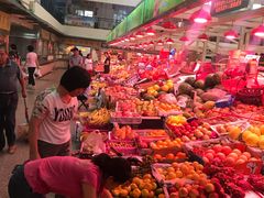 -滨海新区濒开里菜市场