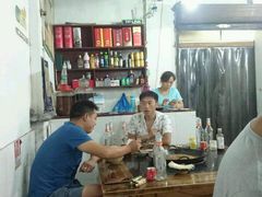 -苟味道老火锅(黄桷坪店)