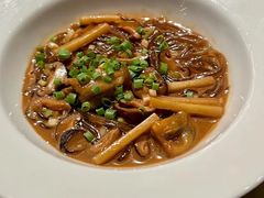 沙蒜烧豆面-荣轩(新荣记环球金融中心店)