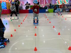 -阿布溜溜(同曦假日百货店)