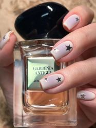 -赢韵美甲美睫瑞士净斑中心