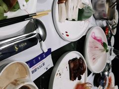 -红鼎豆捞·非遗鲍皇汤火锅(宝丰路店)