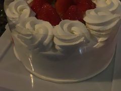 -红宝石·鲜奶小方·海派西点房(莘庄龙之梦店)