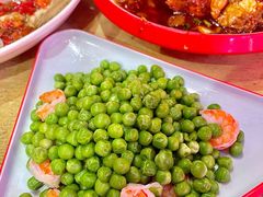 甜甜青豆虾仁-老闵田螺馆·南昌特色小炒(梦时代店)