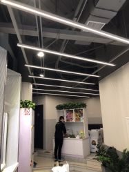 -PE SALON 