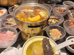 -半岛翡丽海鲜自助餐厅(观风亭店)