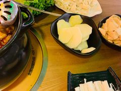 -尚品小土屋涮毛肚(李沧万达店)