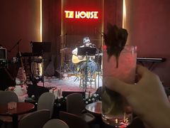 -TZ House音乐现场(来福士中心店)