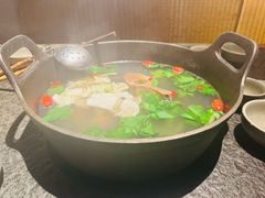 -三出山火锅(南京万象天地店)