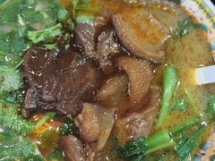 -金杨拉面王小吃面馆·牛三宝面·红烧牛肉粉