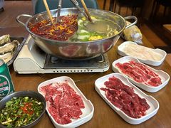 -天成·潮州牛肉脆肉鱼生蚝自助火锅