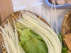 -王奋斗贵州酸汤牛肉火锅