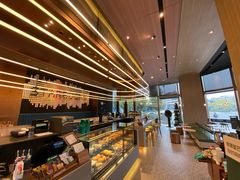 -星巴克臻选(上海虹桥新天地三店)