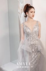 -艾米丽婚纱礼服