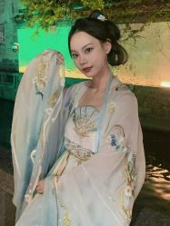 -一揽芳华汉服旗袍体验馆(拙政园店)