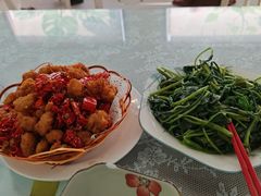 -天天向上素食餐厅(五台山店)