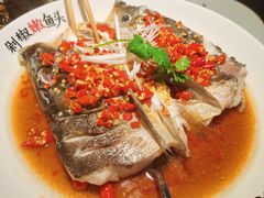 鲜活剁椒嫩鱼头-湘阁里辣(东门茂业店)