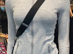 -lululemon(比斯特购物村店)