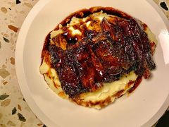 糖醋黑毛猪排配土豆泥-La Maison 夜来香(进贤路店)