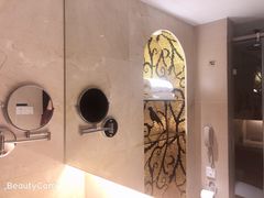 -桔子水晶苏州吴江步行街酒店