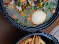 -丽丽三鲜螺蛳粉(田林路店)