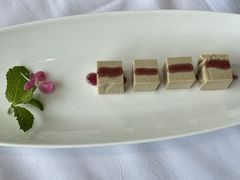 -悦泰环球美食自助(金茂旗舰店)