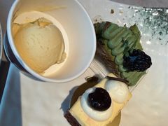 -雍容荟帝王蟹活龙虾展台自助(IFS黑金店)