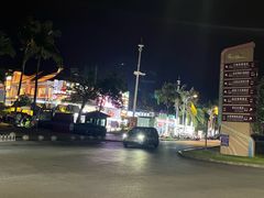 -亚龙湾中心广场