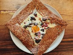 鸡蛋蘑菇熏肉荞麦可丽饼-RAC BAR(安福路店)