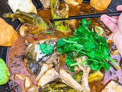 -丹水桥地锅鱼·翘嘴鲌·地方特色全鱼宴(丹江口大坝店)