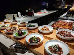 -钱小奴海鲜自助黑金店(杭州滨江龙湖店)
